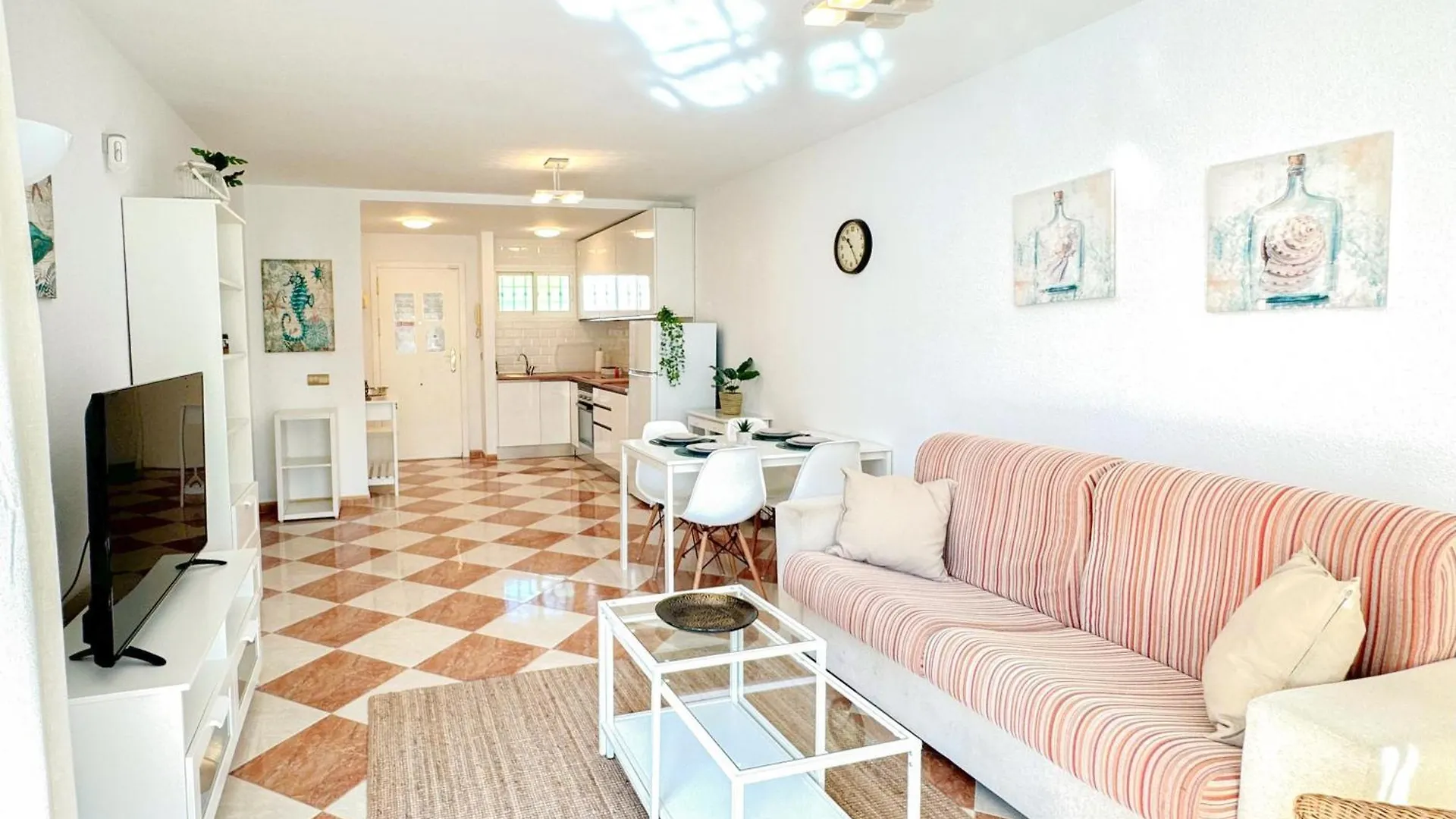 Apartment Wonderful Apt Pool & Beach Benalmadena