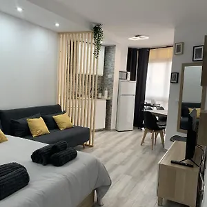 Apartamento Precioso Estudio Frente Al Mar Con Piscina, Benalmádena